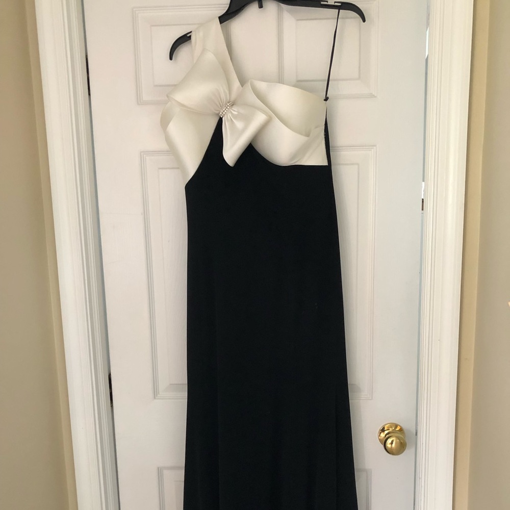 Mother of the bride black and white dress